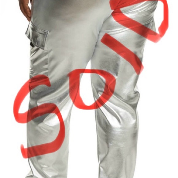 Plus size metallic foil cargo pants 3X sold do not try to buy it sold in my site - Picture 1 of 5